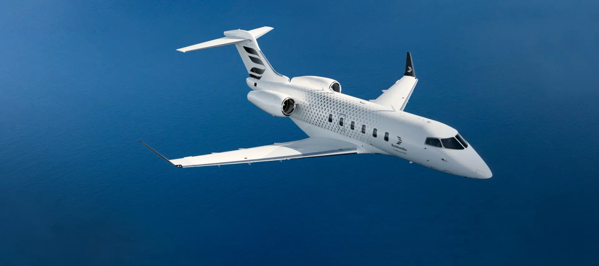 Challenger 3500 exterior view