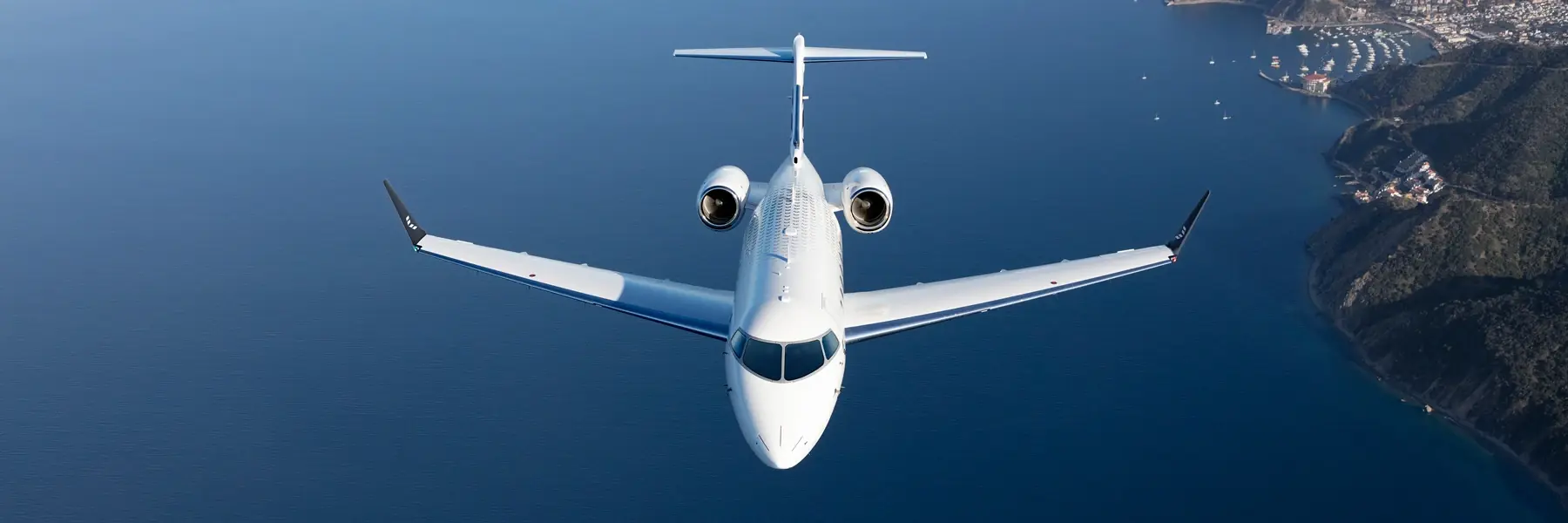 Challenger 3500 exterior view