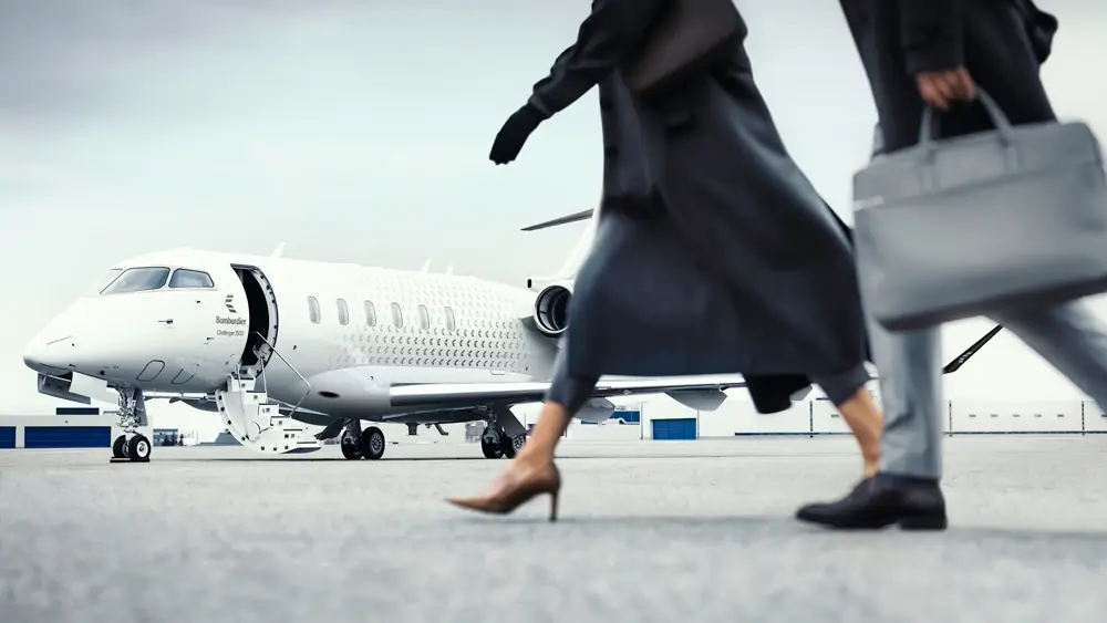 Challenger 3500 exterior view