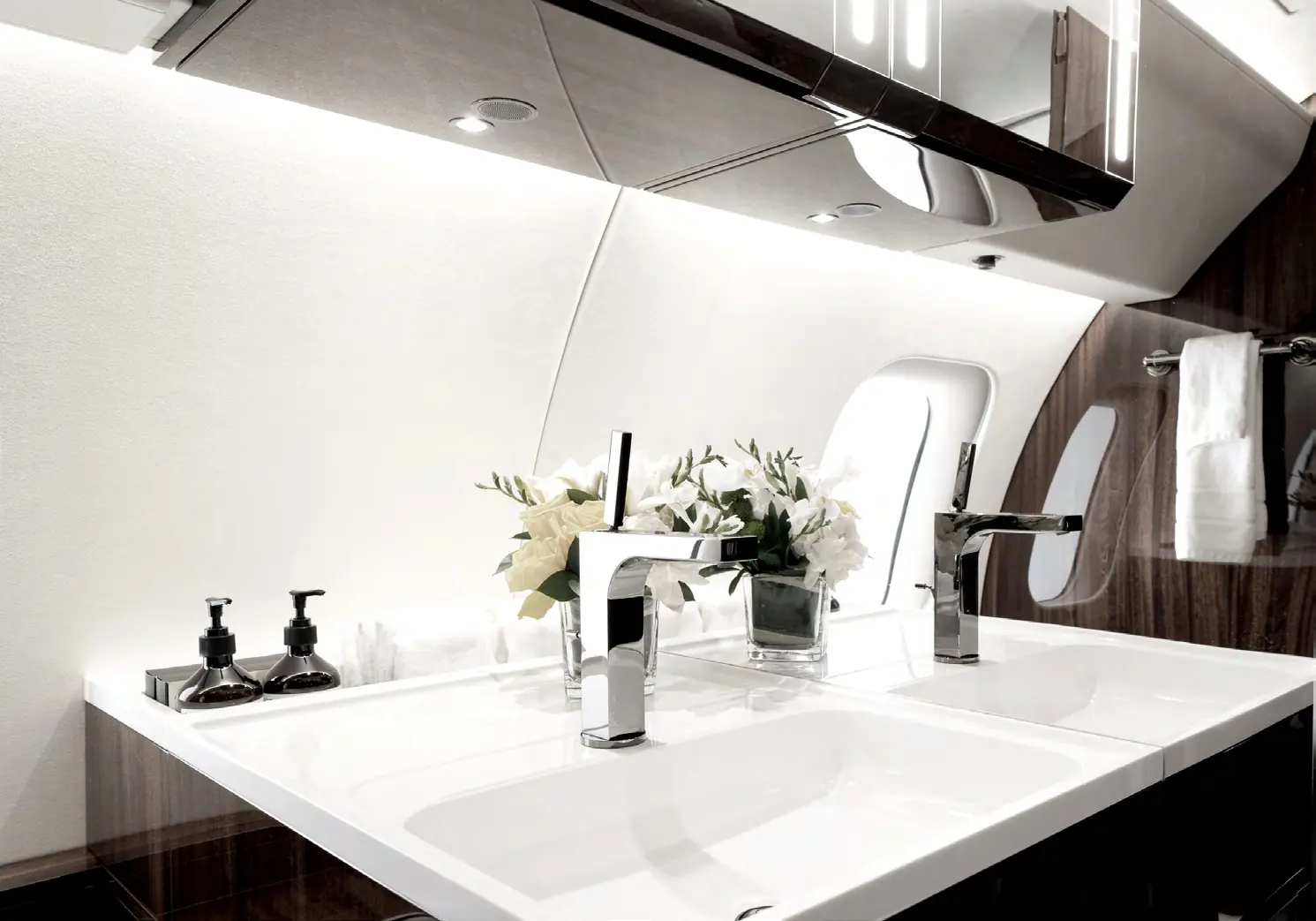 Global 7500 lavatory