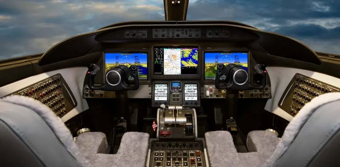 Learjet 75 cockpit