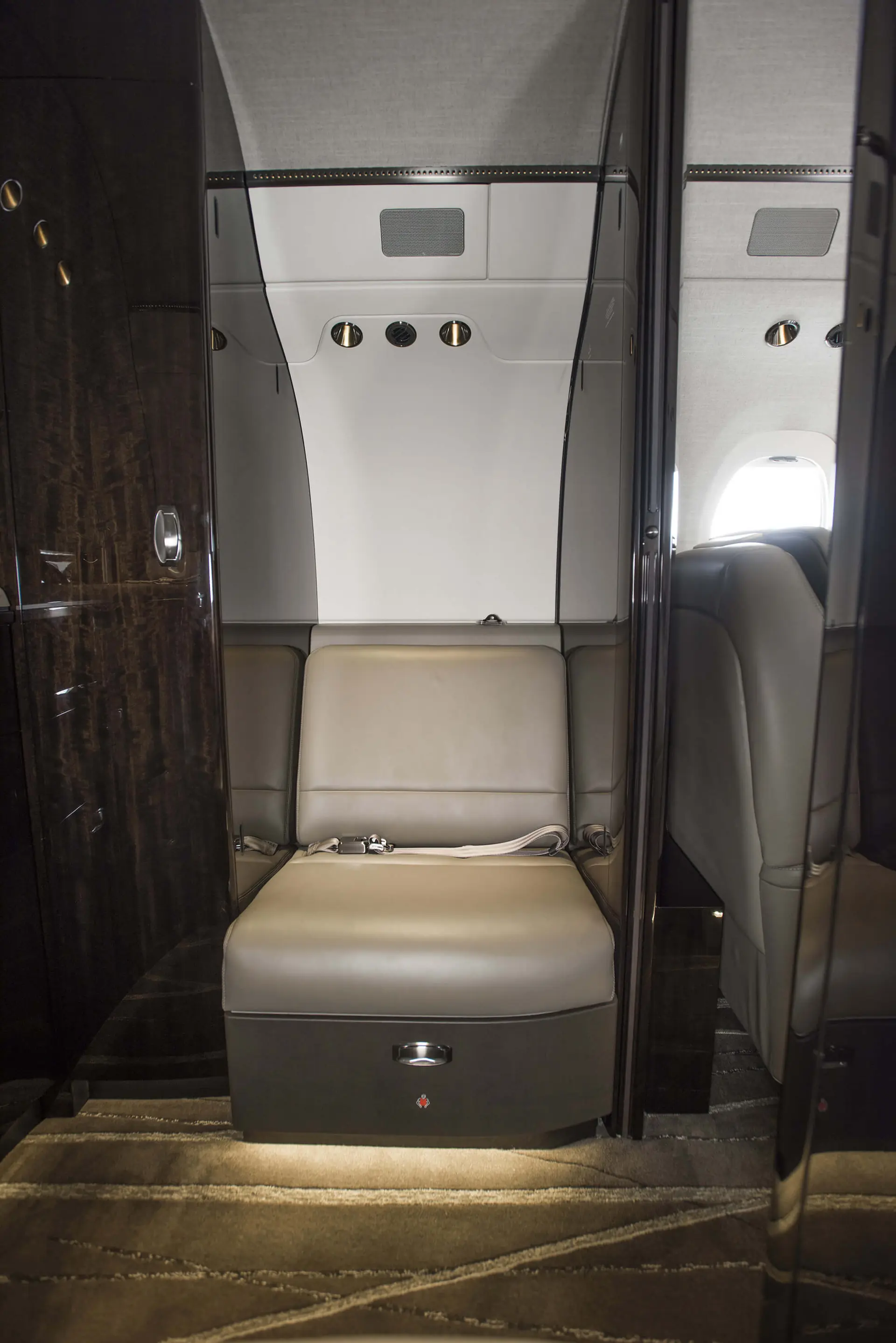Citation Latitude lavatory